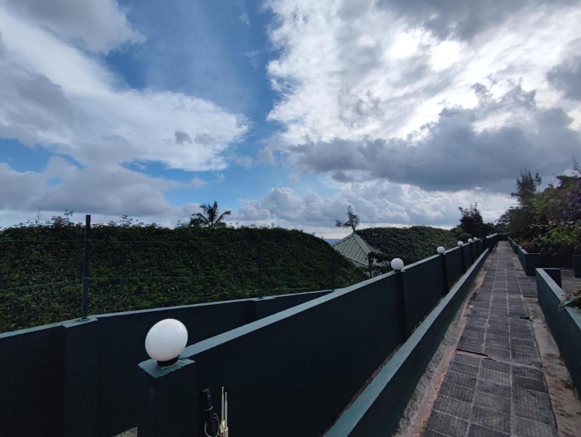 Munnar Tea Hills Resort - Mthr Bagian luar foto