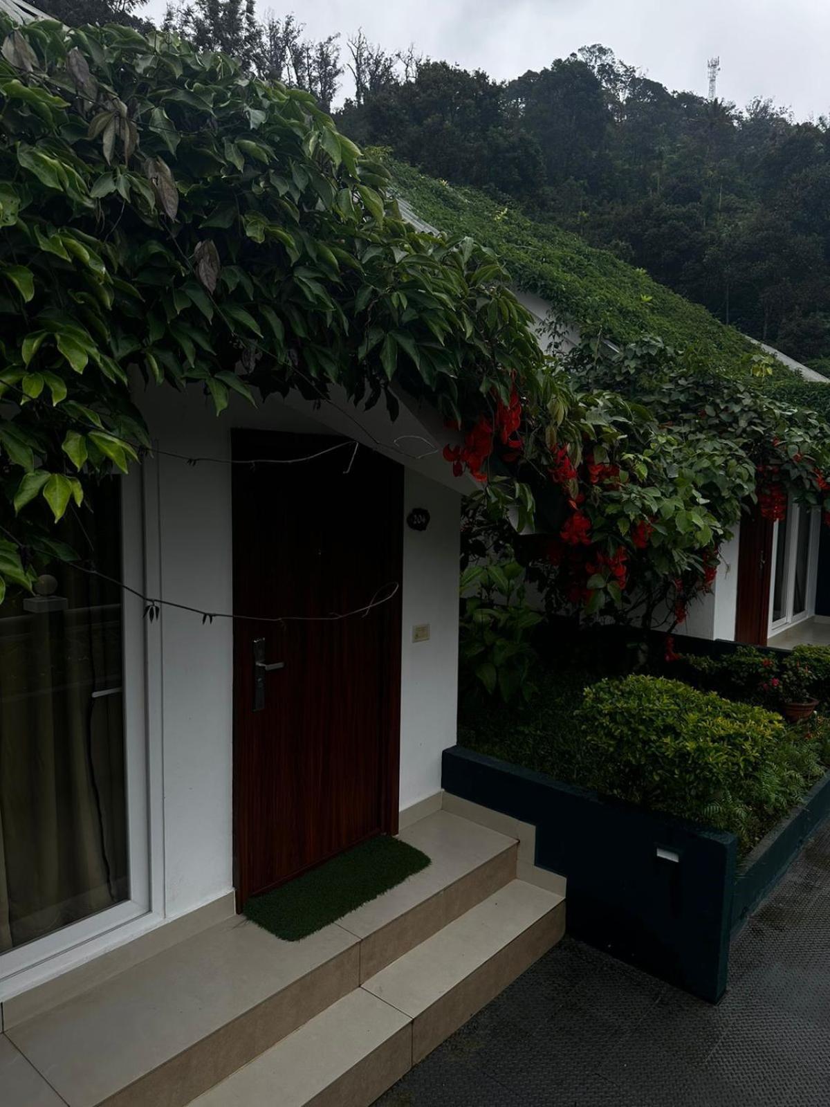 Munnar Tea Hills Resort - Mthr Bagian luar foto